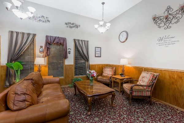 Super 8 by Wyndham Manhattan KS Main image